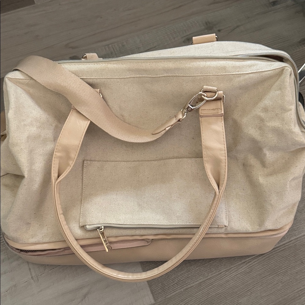 BEIS Cream and Tan Travel Bag - Picture 3 of 4